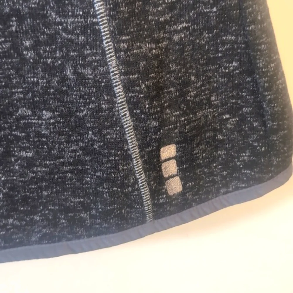 Elevate Women's Vest - Black Size Medium - Picture 12 of 16